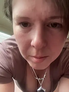 KatieBARBiE98 online show from February 2026 04:37:01 PM