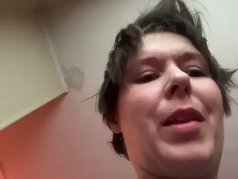 KatieBARBiE98 online show from February 2026 10:12:02 PM