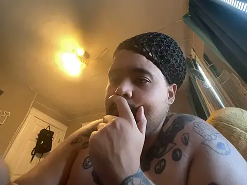 chubbydominican online show from February 2025 06:43:01 PM