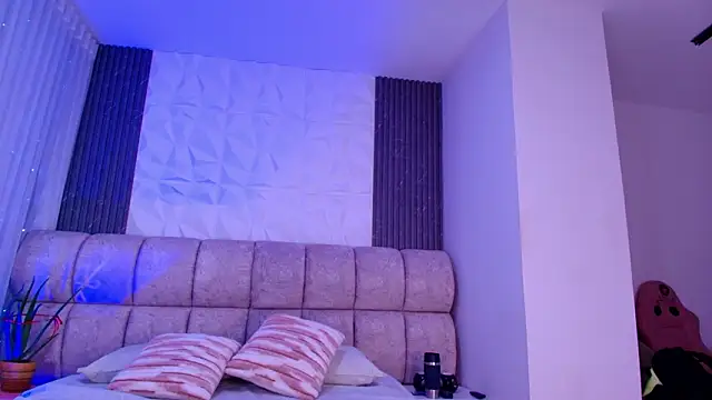 Godess Scarlett77 online show from February 2026 03:07:02 AM