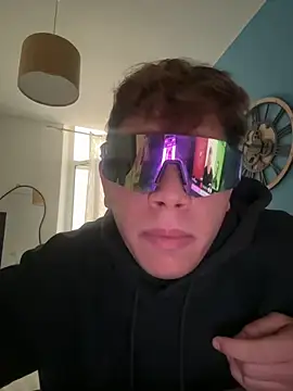 calleaaaa online show from November 2025 08:51:02 AM