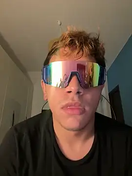 calleaaaa online show from November 2025 10:52:02 AM