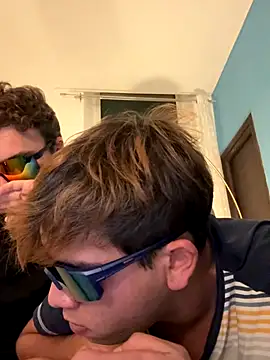 calleaaaa online show from October 2025 05:58:02 PM