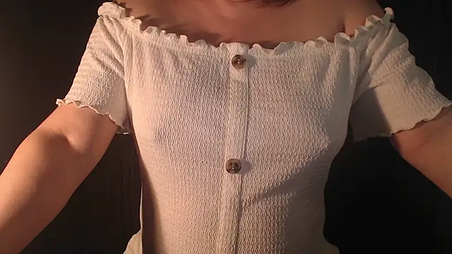 1BECHA1 online show from November 2025 04:33:02 PM