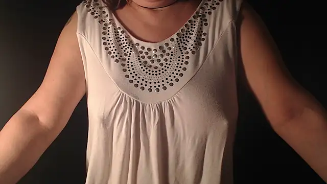 1BECHA1 online show from November 2025 12:26:02 AM