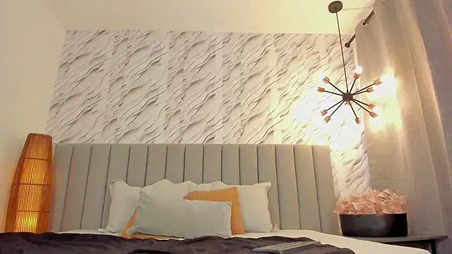 andymiller  online show from April 2026 02:23:02 PM