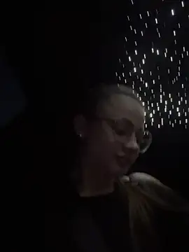 AlyseReuse online show from October 2025 04:15:02 PM