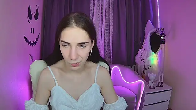 NikaStark  online show from October 2025 06:30:02 PM