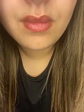 yassminsexy22 online show from February 2026 12:38:02 PM