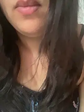 yassminsexy22 online show from October 2025 12:05:02 PM