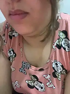 yassminsexy22 online show from February 2026 01:10:01 PM