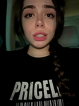 pantyless online show from September 2025 09:52:02 PM