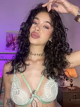 MarianaSnake online show from November 2025 08:47:01 PM