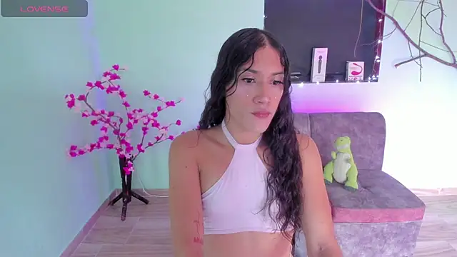 Snapshot of CamilaHarperr_ chatting on November 2025 05:28:02 PM CamilaHarperr online show from November 2025 05:28:02 PM