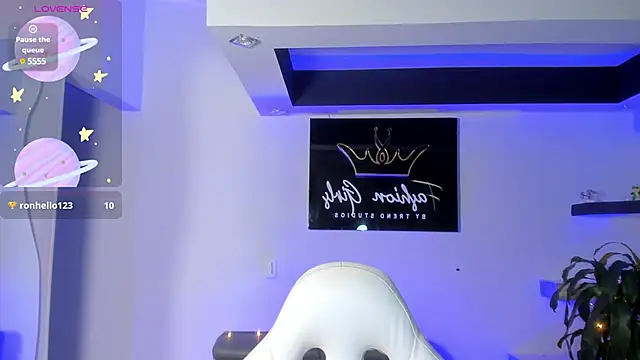 Snapshot of CamilaHarperr_ chatting on February 2025 04:25:01 AM CamilaHarperr online show from February 2025 04:25:01 AM