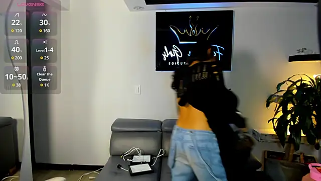 Snapshot of CamilaHarperr_ chatting on March 2025 03:44:01 AM CamilaHarperr online show from March 2025 03:44:01 AM