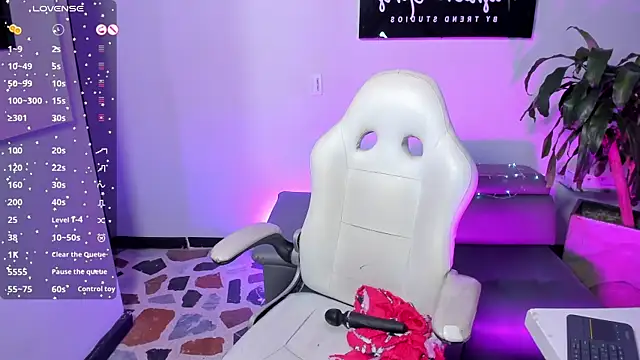 Snapshot of CamilaHarperr_ chatting on September 2025 06:07:01 AM CamilaHarperr online show from September 2025 06:07:01 AM