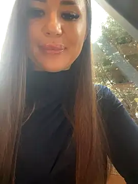 Snapshot of beautydiamond chatting on November 2025 10:31:02 AM beautydiamond online show from November 2025 10:31:02 AM