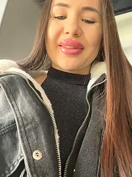 Snapshot of beautydiamond chatting on February 2025 10:06:01 AM beautydiamond online show from February 2025 10:06:01 AM