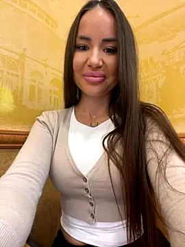 Snapshot of beautydiamond chatting on October 2025 08:38:01 AM beautydiamond online show from October 2025 08:38:01 AM