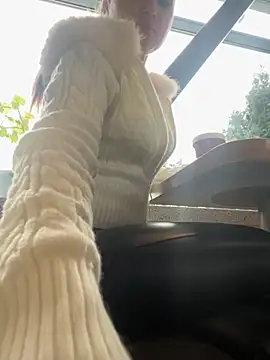 Snapshot of beautydiamond chatting on November 2025 09:54:02 AM beautydiamond online show from November 2025 09:54:02 AM