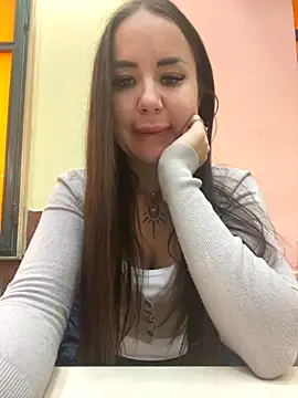 Snapshot of beautydiamond chatting on October 2025 08:35:01 AM beautydiamond online show from October 2025 08:35:01 AM