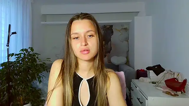 Submissive love online show from June 2026 06:12:02 PM