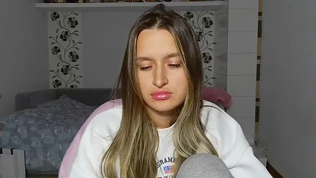 Submissive love online show from November 2025 05:13:01 PM