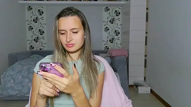 Submissive love online show from November 2025 04:44:02 PM