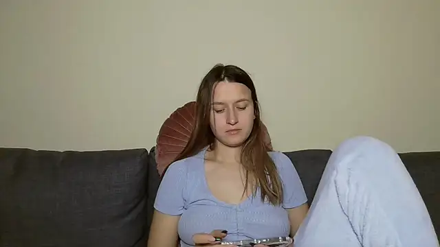 Submissive love online show from January 2025 06:41:02 PM