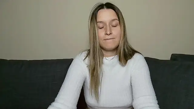 Submissive love online show from January 2025 11:41:01 PM