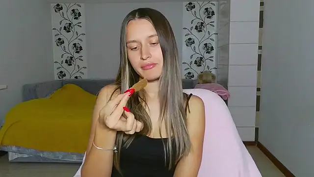 Submissive love online show from November 2025 03:05:02 PM