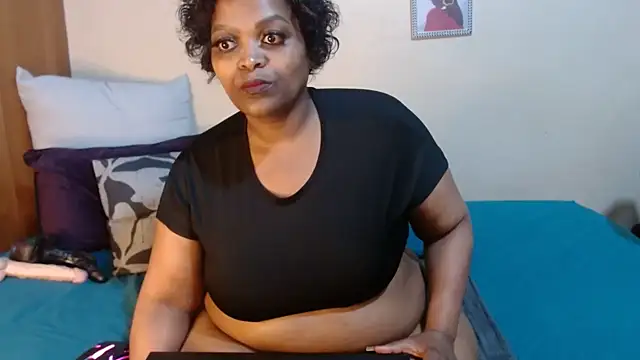 HotCurvyAssx38 online show from February 2025 03:10:02 AM