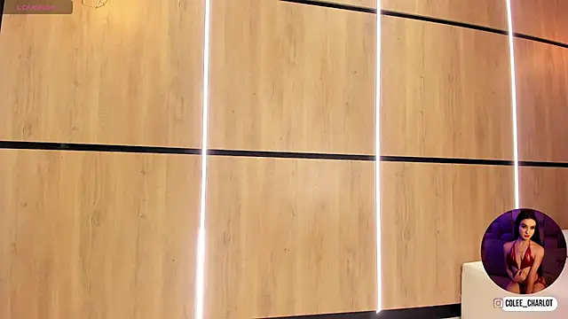 Snapshot of charlotte_colee chatting on November 2025 11:43:02 AM charlotte colee online show from November 2025 11:43:02 AM