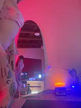 sweeet peach online show from June 2026 05:39:01 AM