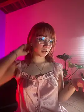 sweeet peach online show from March 2026 04:35:02 AM