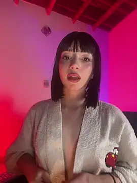 sweeet peach online show from April 2026 03:47:01 AM