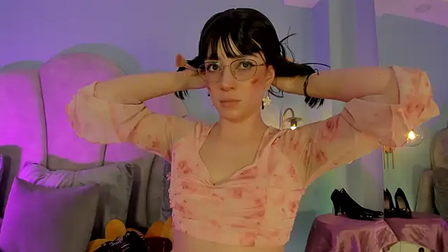 Snapshot of sweeet_peach chatting on September 2025 10:27:01 PM sweeet peach online show from September 2025 10:27:01 PM