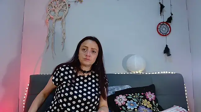 catalinamommyx online show from February 2025 03:17:02 PM