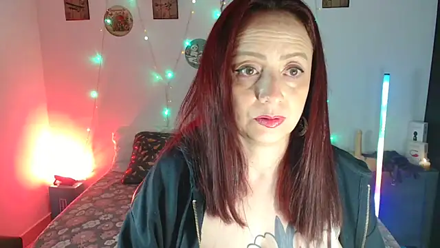 catalinamommyx online show from October 2025 06:02:02 AM