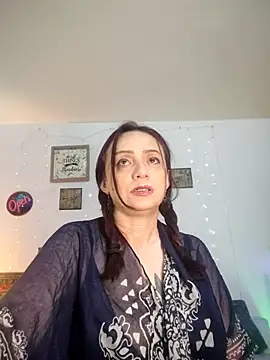 catalinamommyx online show from January 2026 11:10:01 PM