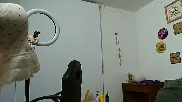 catalinamommyx online show from March 2026 12:41:01 AM