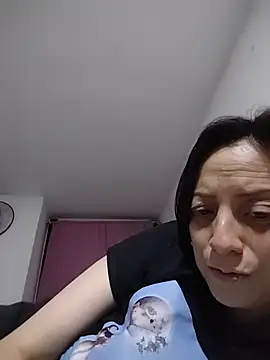 Snapshot of catalinamommyx chatting on July 2026 12:11:01 AM catalinamommyx online show from July 2026 12:11:01 AM