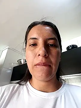 Bonny Klote online show from October 2025 01:36:01 PM