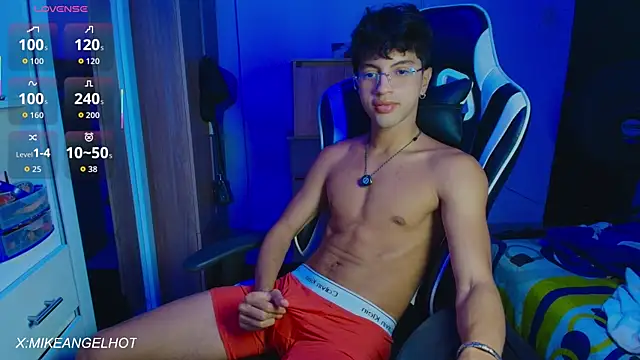 Angelligth online show from June 2026 03:37:01 AM