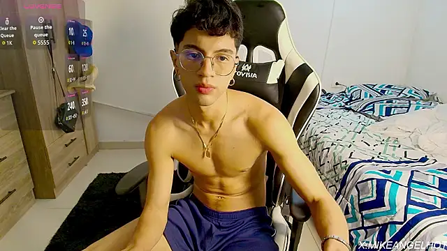 Angelligth online show from March 2026 03:41:01 AM