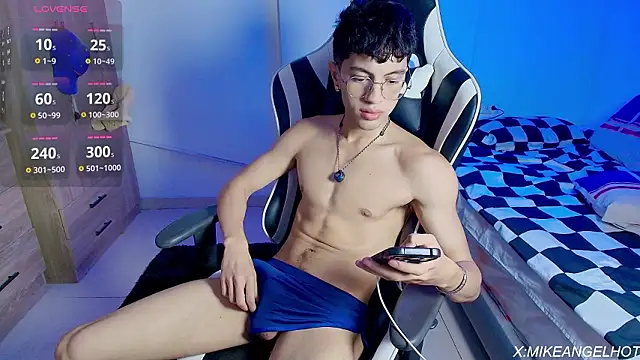 Angelligth online show from March 2026 07:29:01 PM