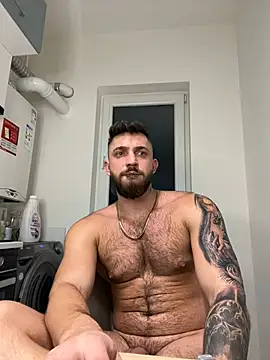 Snapshot of LoveIsBlind_ chatting on December 2024 11:53:02 PM LoveIsBlind online show from December 2024 11:53:02 PM