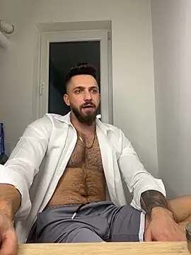 Snapshot of LoveIsBlind_ chatting on January 2025 12:21:02 AM LoveIsBlind online show from January 2025 12:21:02 AM