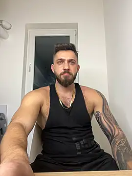 Snapshot of LoveIsBlind_ chatting on December 2024 09:43:01 PM LoveIsBlind online show from December 2024 09:43:01 PM